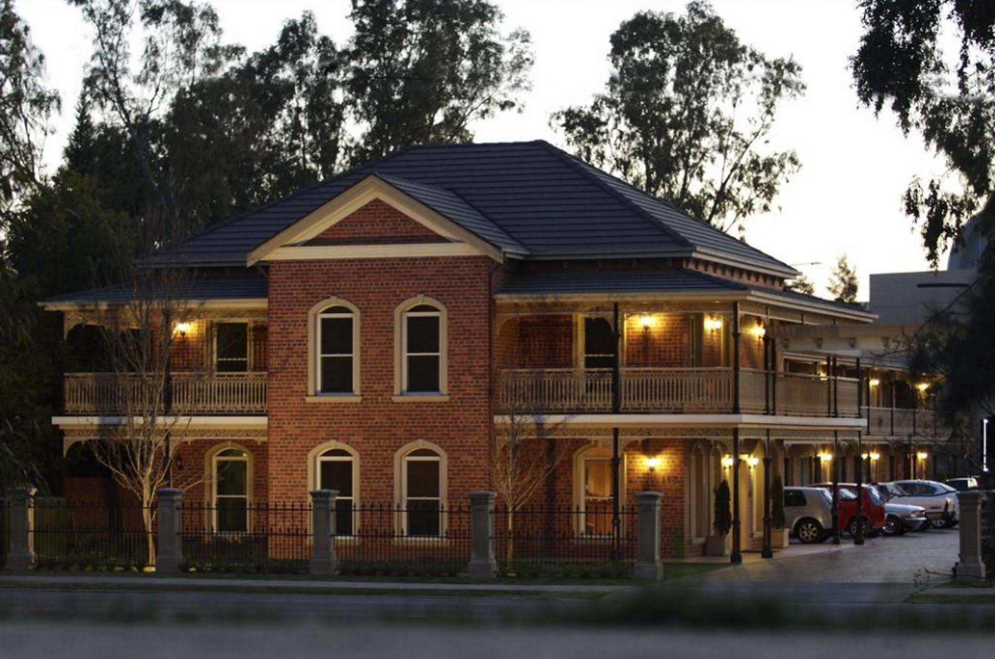 Carlyle Suites & Apartments Wagga Wagga Eksteriør bilde